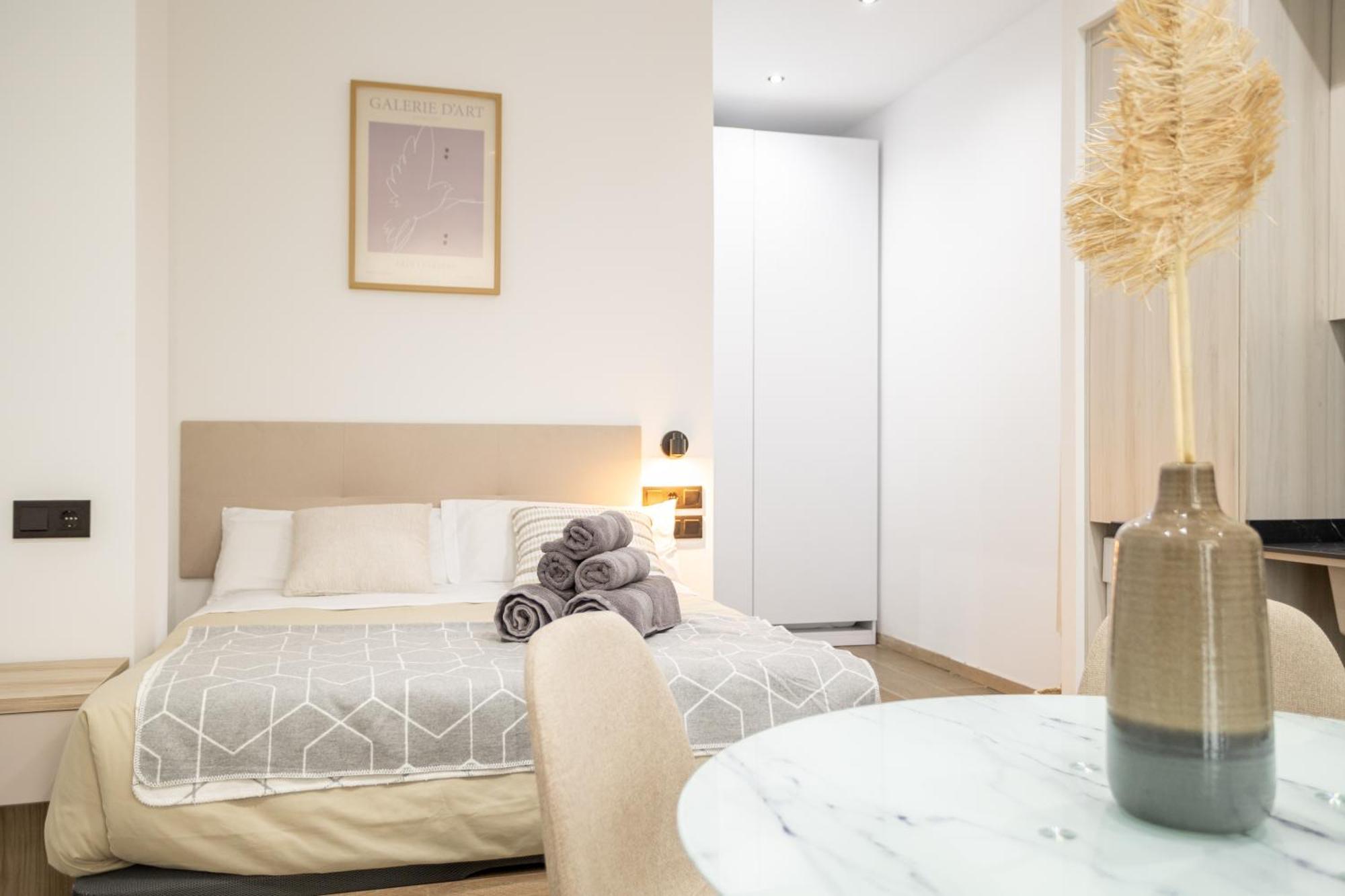 Flats - Exclusiva, Junto Al Roig Arena Apartment