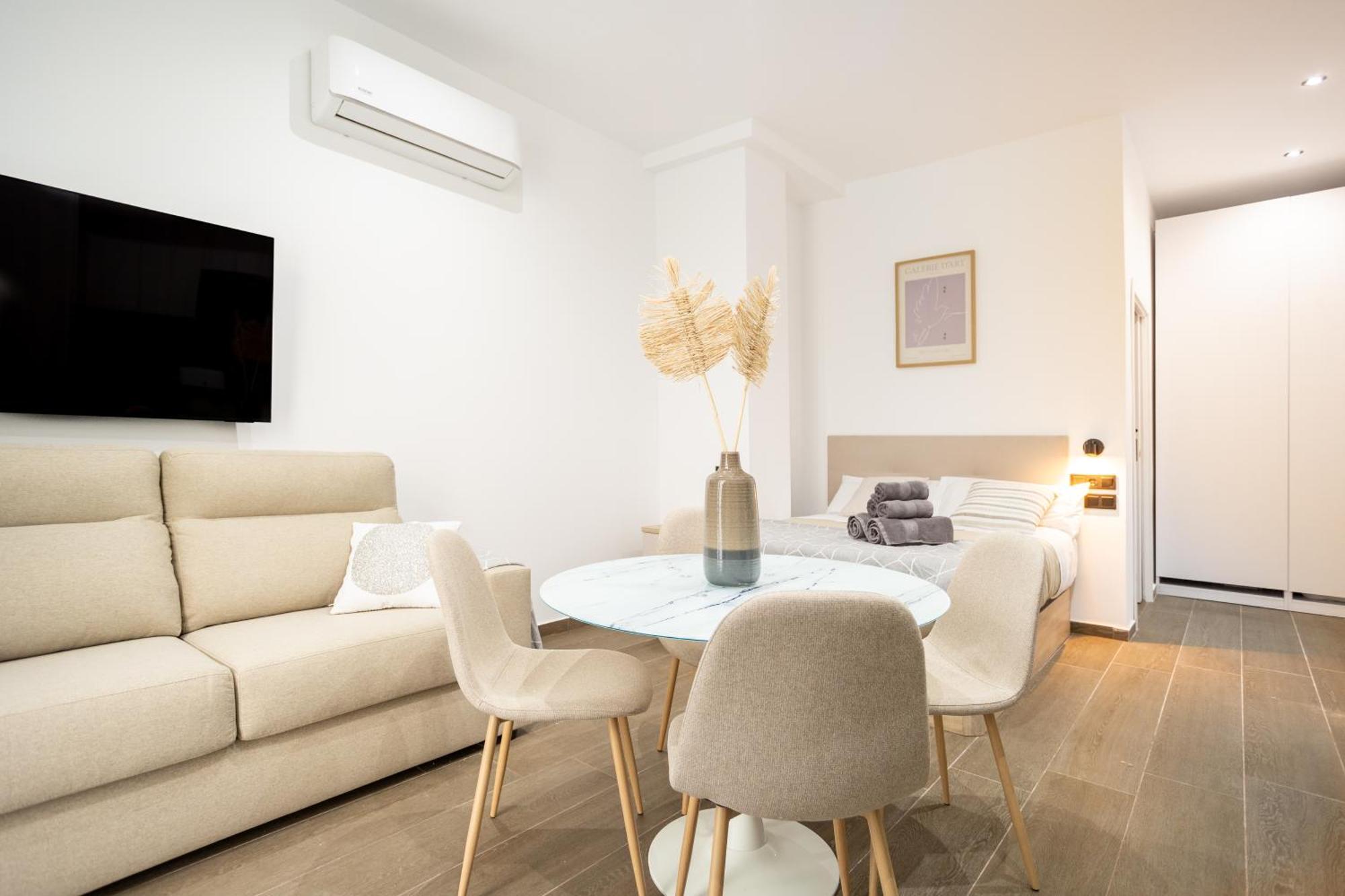Flats - Exclusiva, Junto Al Roig Arena *