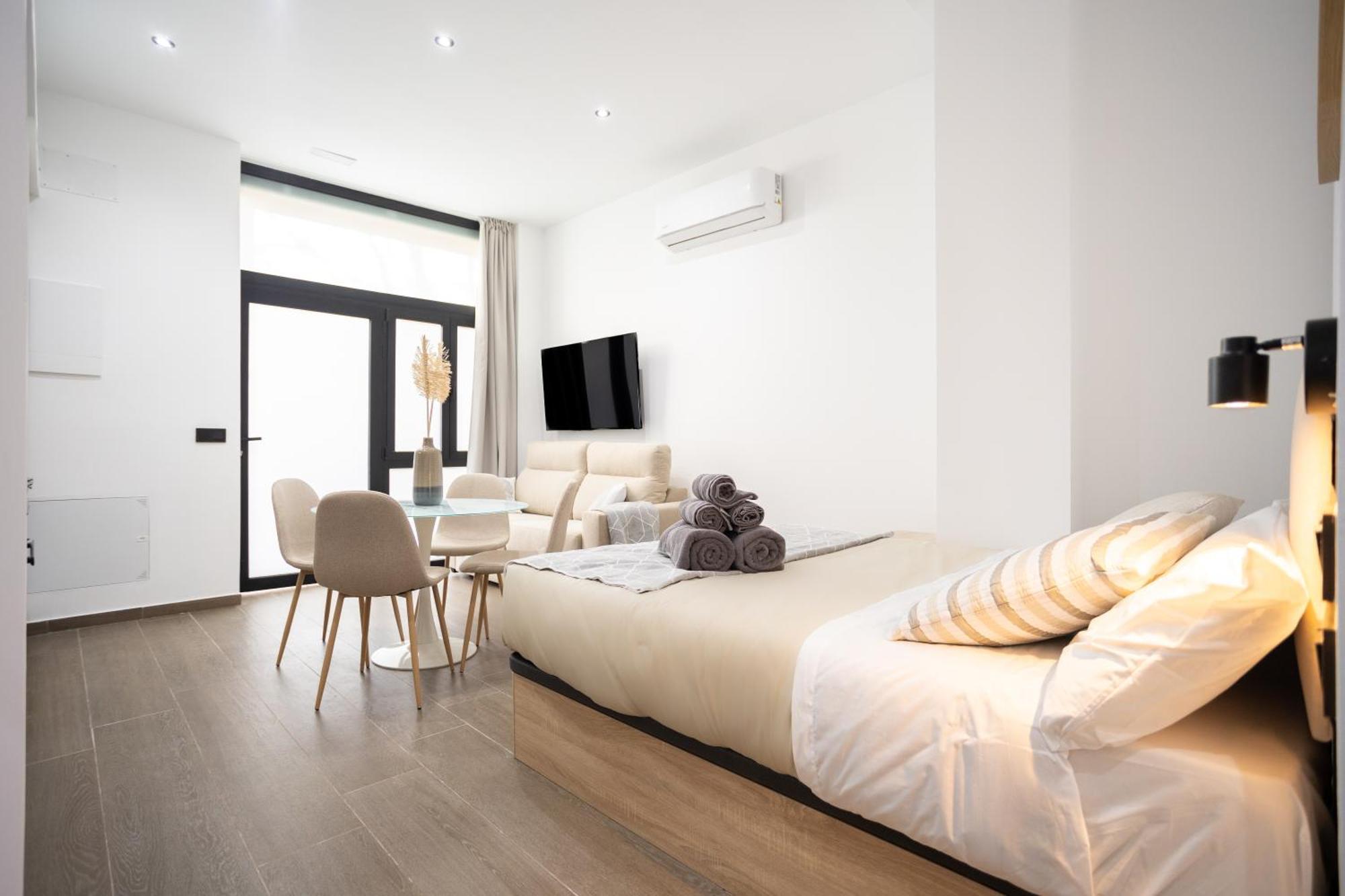 Flats - Exclusiva, Junto Al Roig Arena