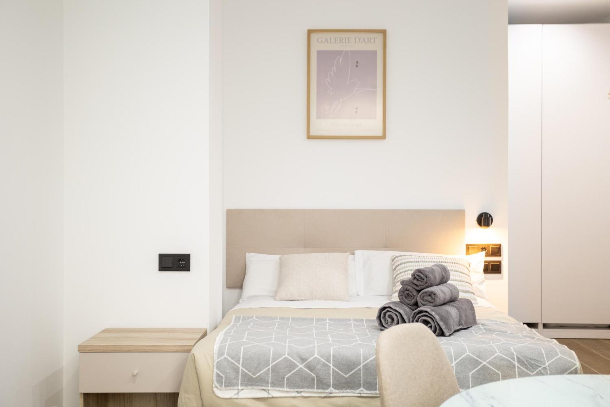 Flats - Exclusiva, Junto Al Roig Arena Apartment