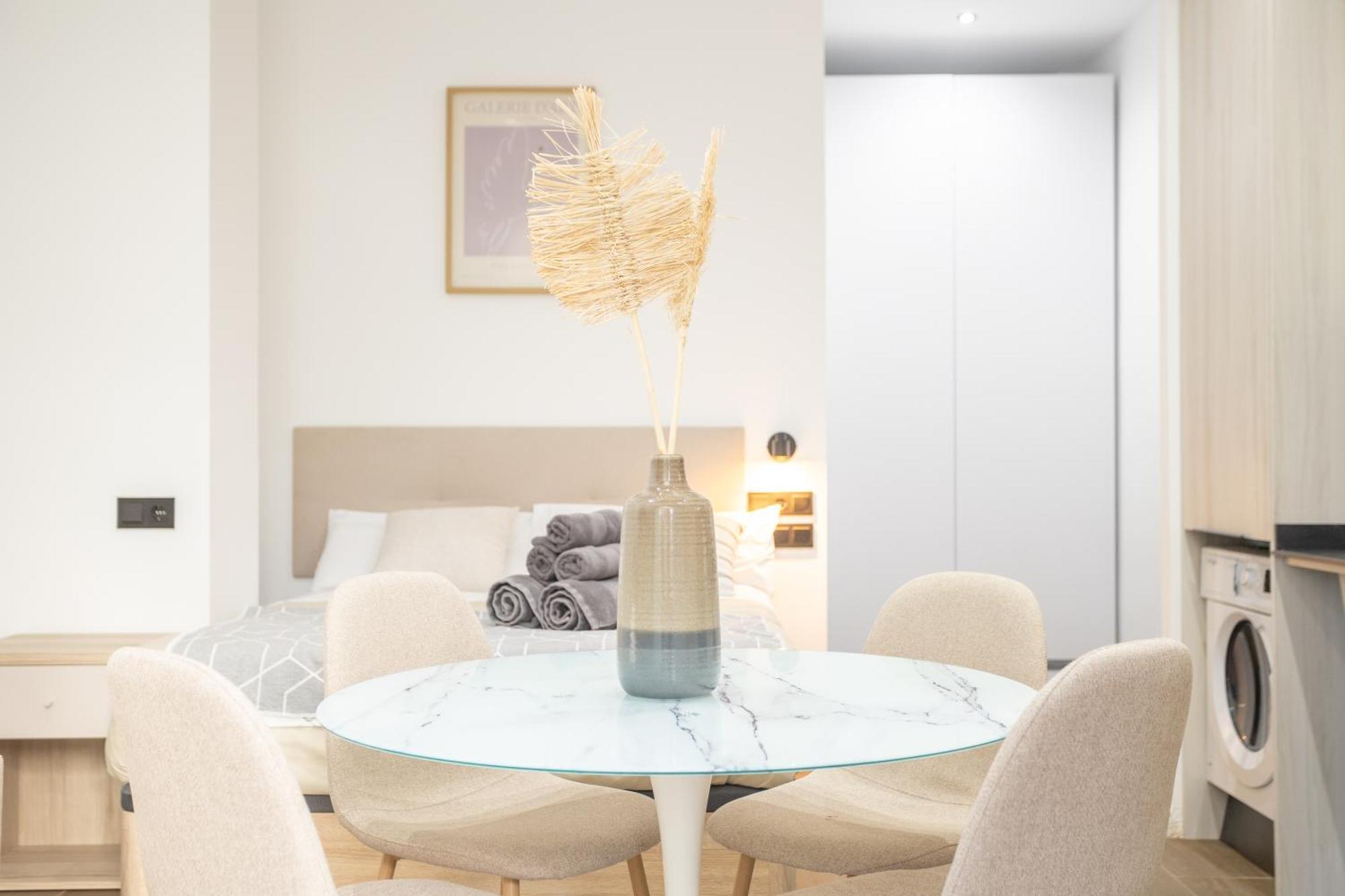 Flats - Exclusiva, Junto Al Roig Arena Apartment *
