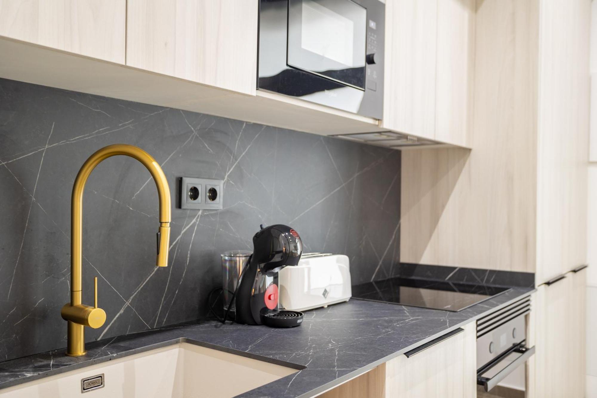 Flats - Exclusiva, Junto Al Roig Arena Apartment